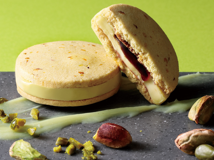 キャラメルティサンド・ピスタチオ(４個入)は横浜土産にぴったり✨